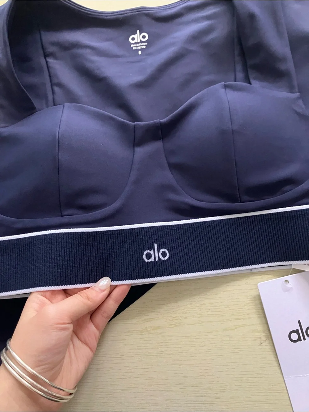ALO Yoga Navy Blue Padded Sports Bra with White Trim - Picture 4 of 6
